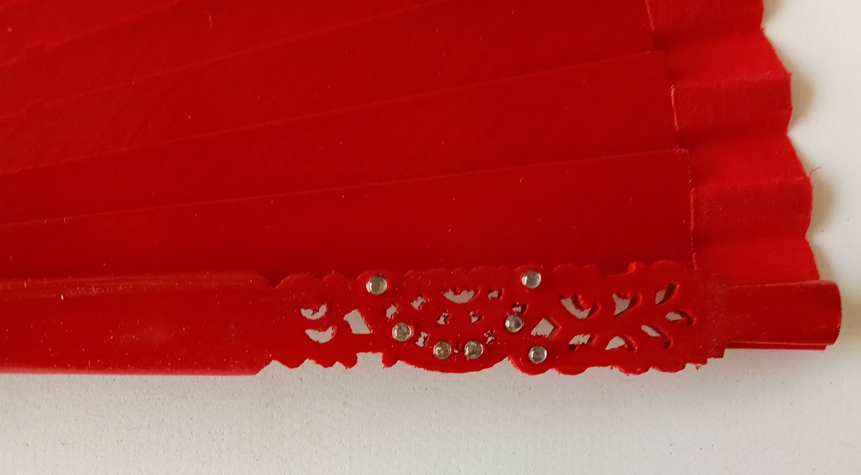 Ref. 70. Rojo. Detalle